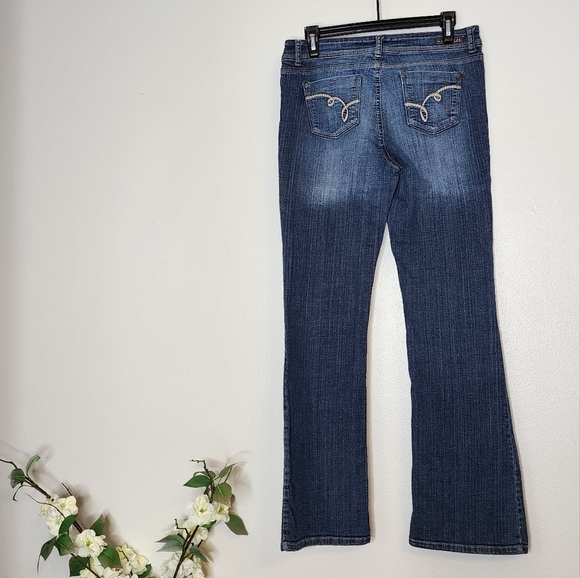 Vintage LEI Sophia Hiphugger Flare Med Blue Embroidered Jeans Winter Bohemian - Picture 2 of 12